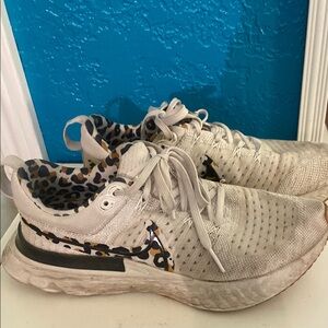Women’s Nike react running shoe size 8
